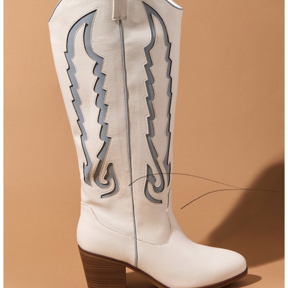 Arula Wide Width and Calf Boots - Picture 3 of 4